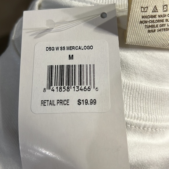 NWT Simply Southern White T-Shirt “Love All That You Do” Size Medium - Picture 7 of 10